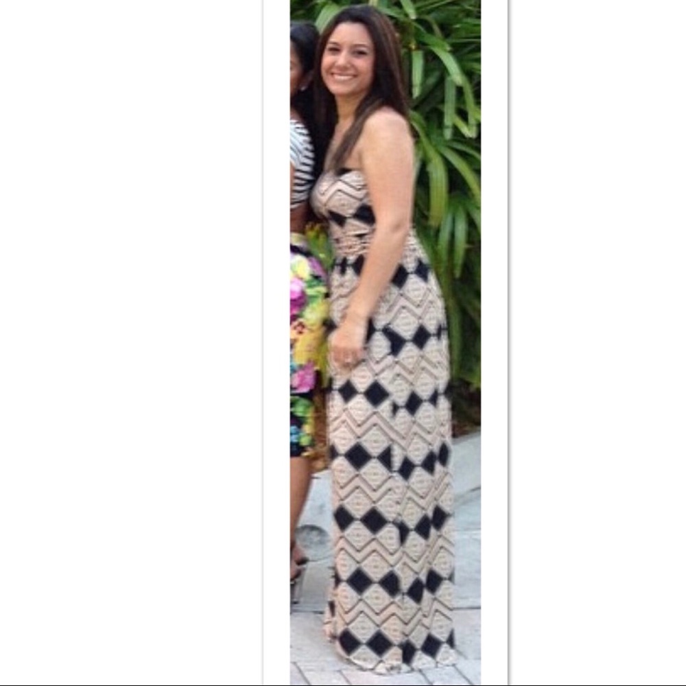 Fantastic Fawn Geometric Maxi dress